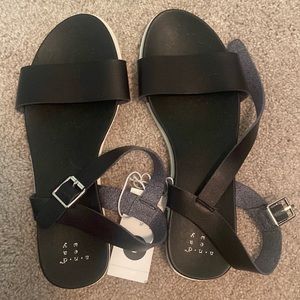 Never worn black Target sandals